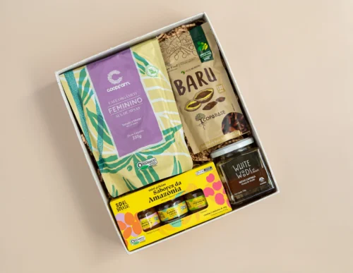 kit de presente sustentável com: café, castanha, geleia e mel.