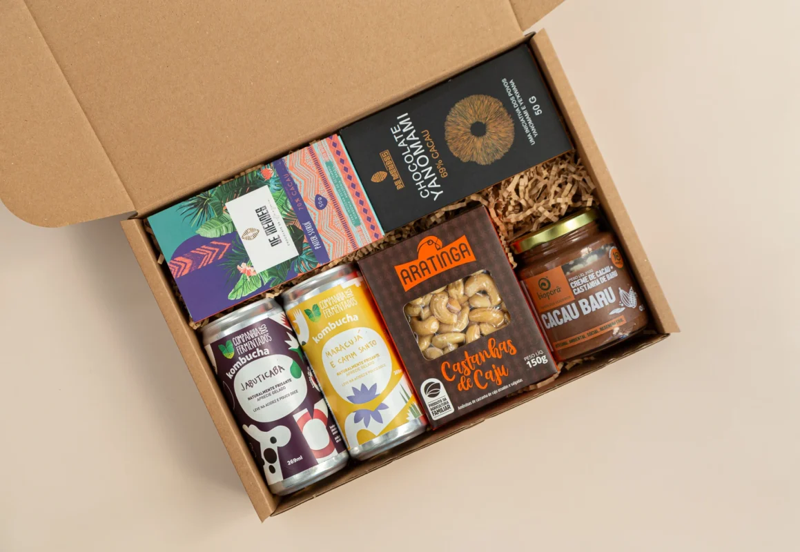 kit de presente sustentável com: kombucha, creme de cacau, castanhas e chocolates.