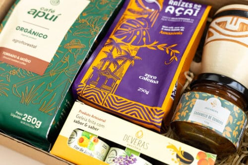 kit de presentes sustentável com café, açafé, caramelo de cumaru, kit mini geléias e xícara