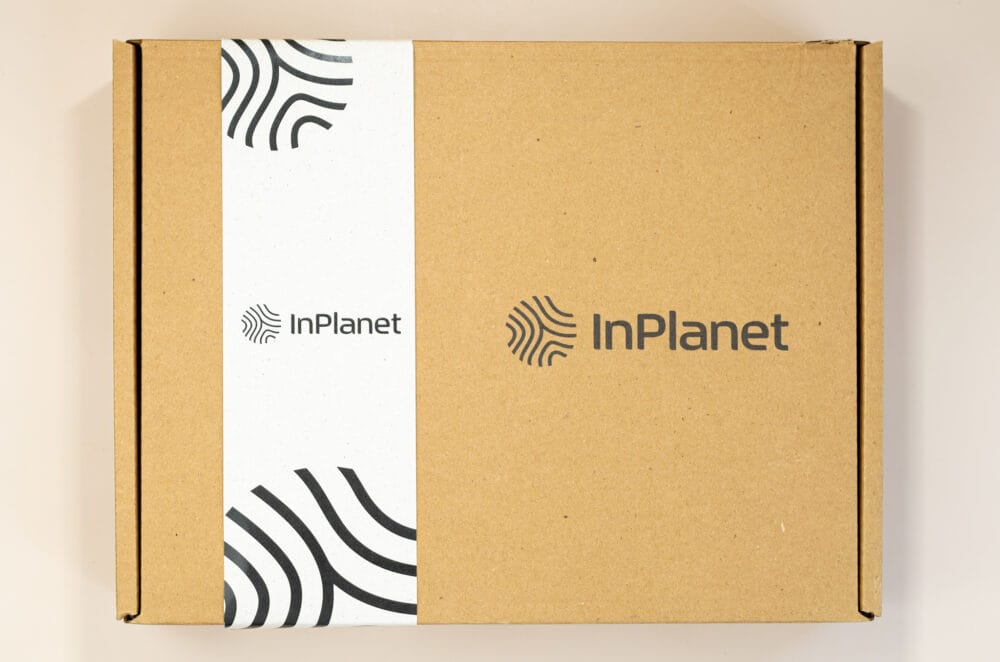 presentes offsite colaboradores inplanet café feminino, castanha do Brasil, chocolate meio amargo e copinho cerâmica artesanal